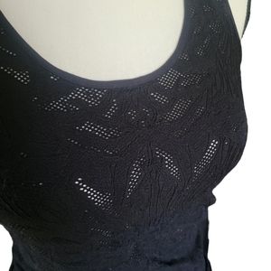Aventura sheer stretch raised pattern tank